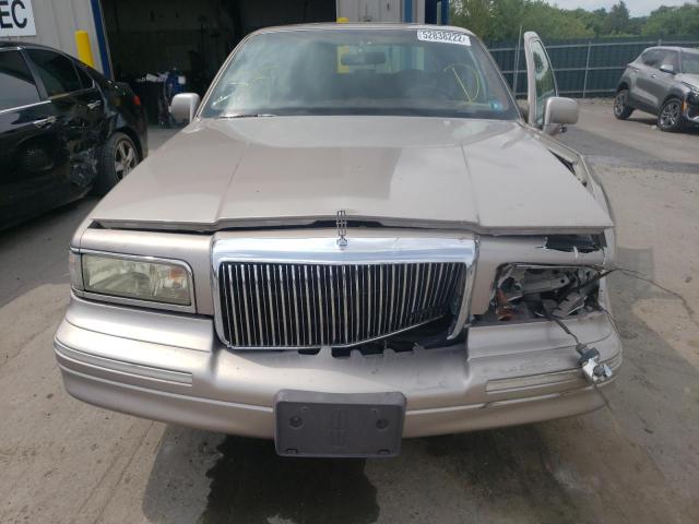 Photo 8 VIN: 1LNLM82W4SY699604 - LINCOLN TOWN CAR S 