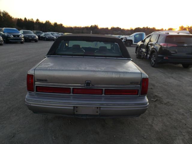 Photo 5 VIN: 1LNLM82W4SY702274 - LINCOLN TOWN CAR S 