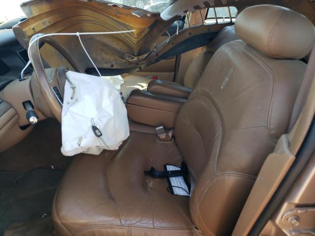 Photo 6 VIN: 1LNLM82W4TY685512 - LINCOLN TOWN CAR S 