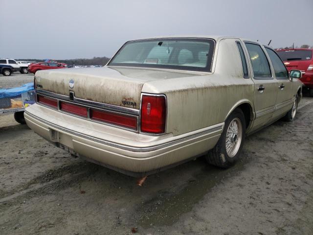 Photo 3 VIN: 1LNLM82W4VY694245 - LINCOLN TOWN CAR S 