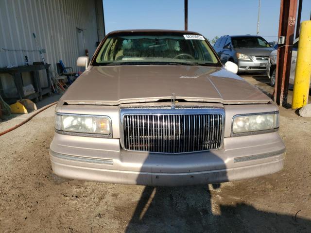 Photo 4 VIN: 1LNLM82W7VY740957 - LINCOLN TOWN CAR S 