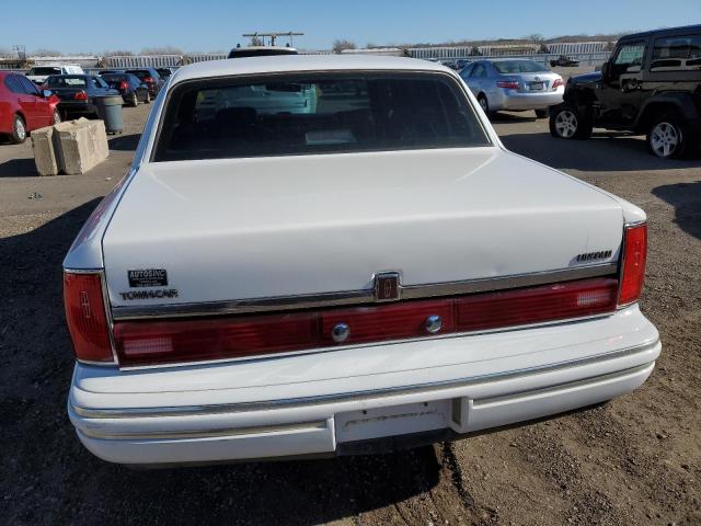 Photo 5 VIN: 1LNLM82W8TY698294 - LINCOLN TOWN CAR S 