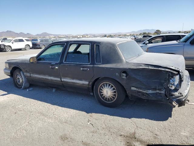 Photo 1 VIN: 1LNLM82W8VY640933 - LINCOLN TOWN CAR S 