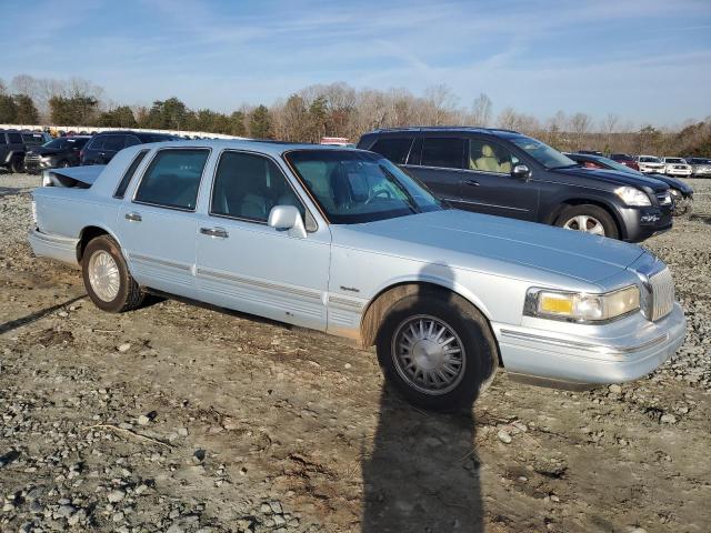 Photo 3 VIN: 1LNLM82W9VY605592 - LINCOLN TOWNCAR 