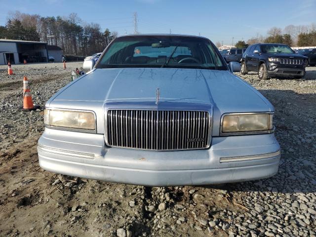 Photo 4 VIN: 1LNLM82W9VY605592 - LINCOLN TOWNCAR 