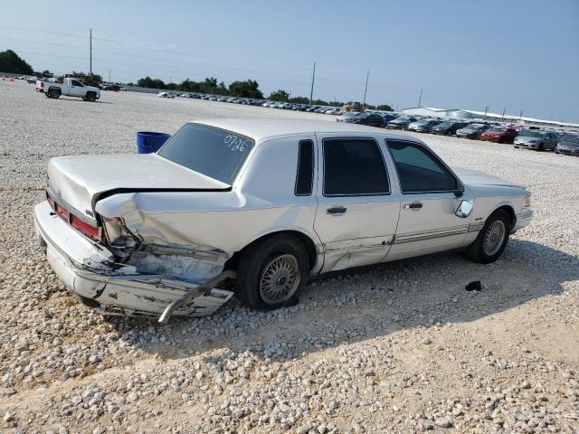 Photo 2 VIN: 1LNLM82W9VY681894 - LINCOLN TOWN CAR S 