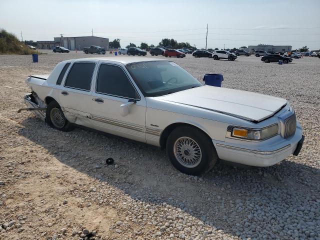 Photo 3 VIN: 1LNLM82W9VY681894 - LINCOLN TOWN CAR S 