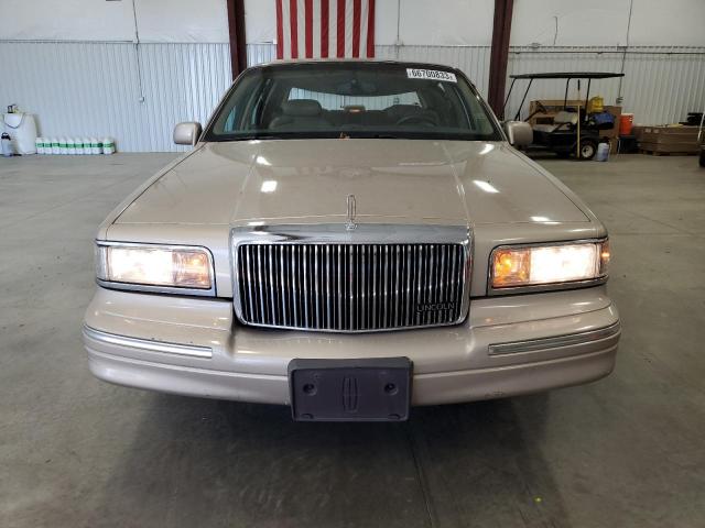 Photo 4 VIN: 1LNLM82W9VY732472 - LINCOLN TOWN CAR S 