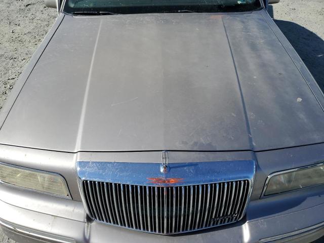 Photo 10 VIN: 1LNLM82WXSY648639 - LINCOLN TOWNCAR 