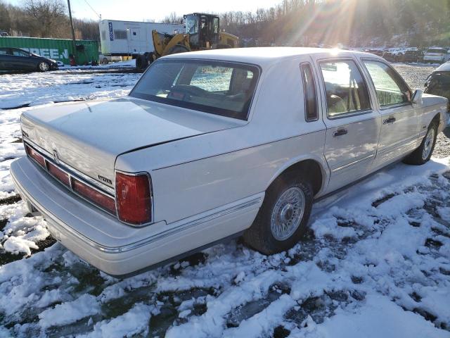 Photo 2 VIN: 1LNLM83W1VY747823 - LINCOLN TOWNCAR 