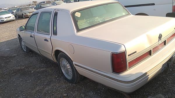 Photo 4 VIN: 1LNLM83W3SY763369 - LINCOLN TOWN CAR 