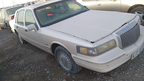 Photo 7 VIN: 1LNLM83W3SY763369 - LINCOLN TOWN CAR 