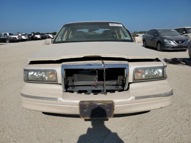 Photo 4 VIN: 1LNLM83W6VY604186 - LINCOLN TOWN CAR C 