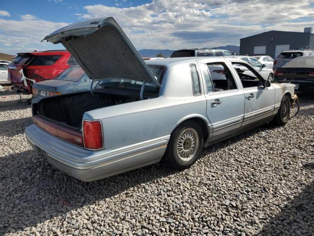 Photo 2 VIN: 1LNLM83W7NY743601 - LINCOLN TOWN CAR C 