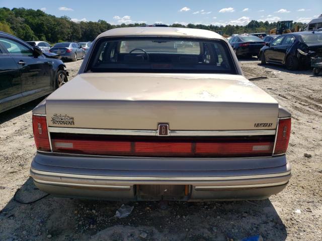 Photo 5 VIN: 1LNLM83WXNY680509 - LINCOLN TOWN CAR C 