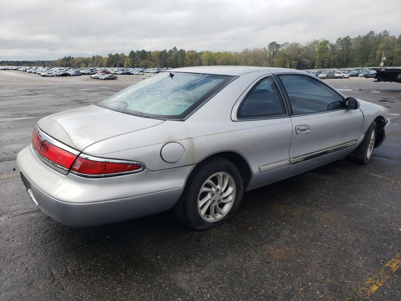 Photo 2 VIN: 1LNLM91V6VY717541 - LINCOLN MARK VIII 