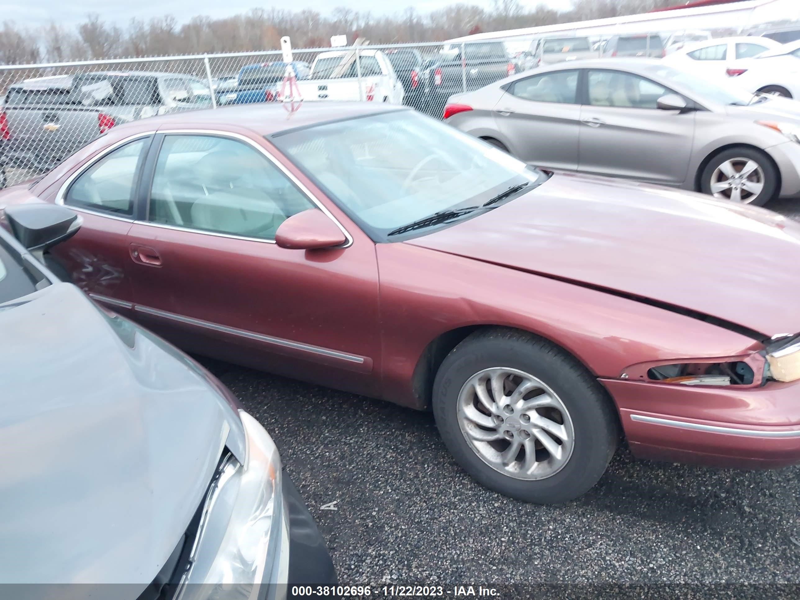 Photo 12 VIN: 1LNLM91V9SY664314 - LINCOLN MARK VIII 