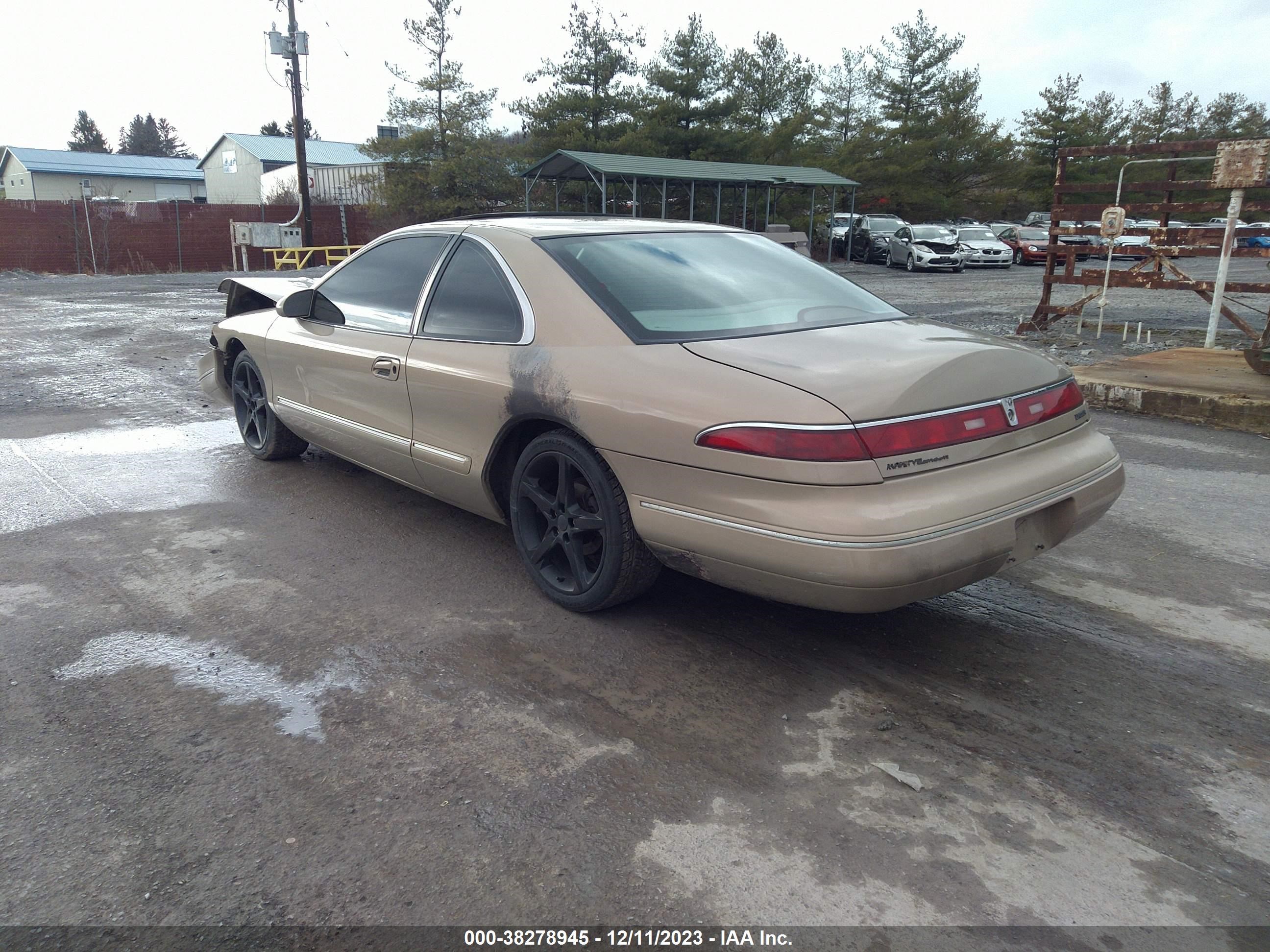 Photo 2 VIN: 1LNLM91VXTY731634 - LINCOLN MARK VIII 