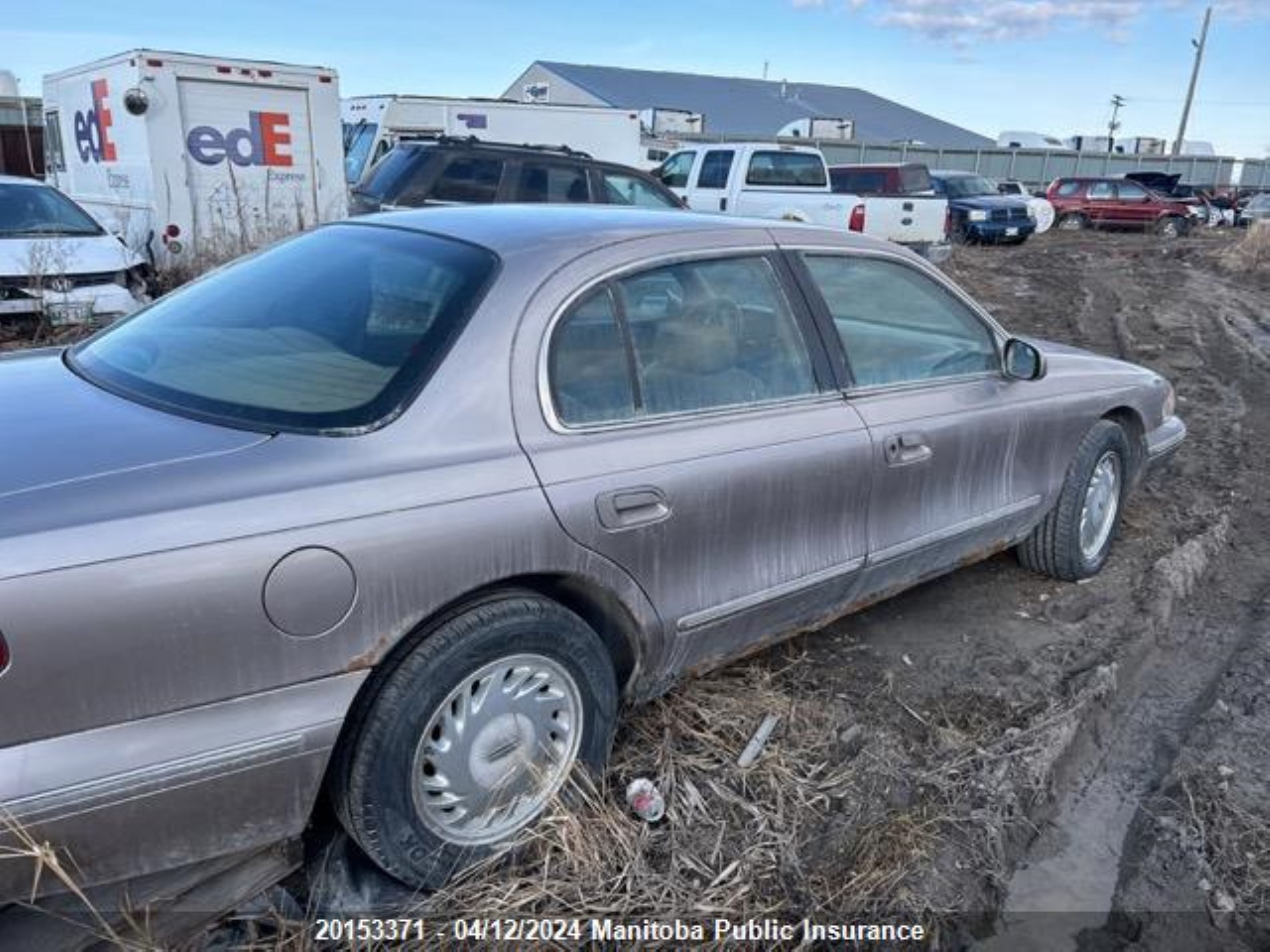 Photo 5 VIN: 1LNLM97V4SY705827 - LINCOLN CONTINENTAL 