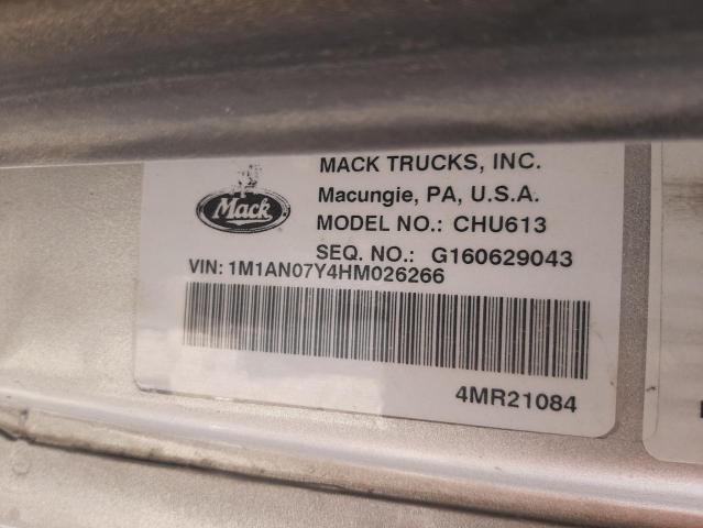 Photo 9 VIN: 1M1AN07Y4HM026266 - MACK 600 CHU600 