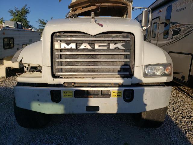 Photo 6 VIN: 1M2AX04C1FM024177 - MACK 700 GU700 