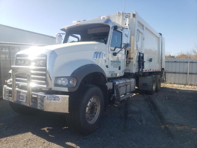 Photo 1 VIN: 1M2AX04C5JM038804 - MACK GARBAGETRK 