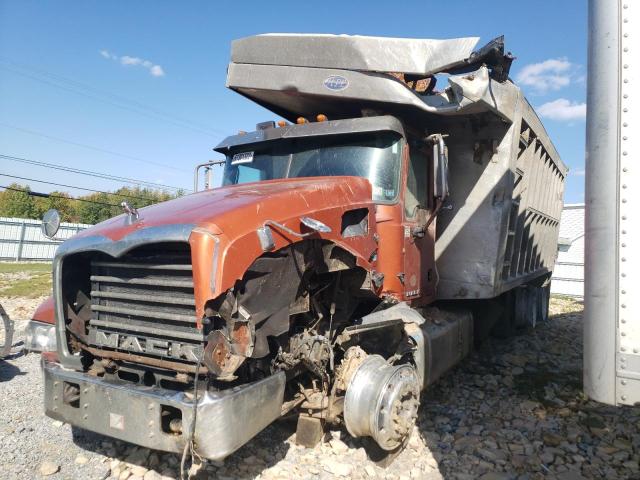 Photo 1 VIN: 1M2AX07C7DM015198 - MACK 700 GU700 