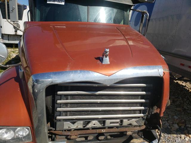 Photo 6 VIN: 1M2AX07C7DM015198 - MACK 700 GU700 