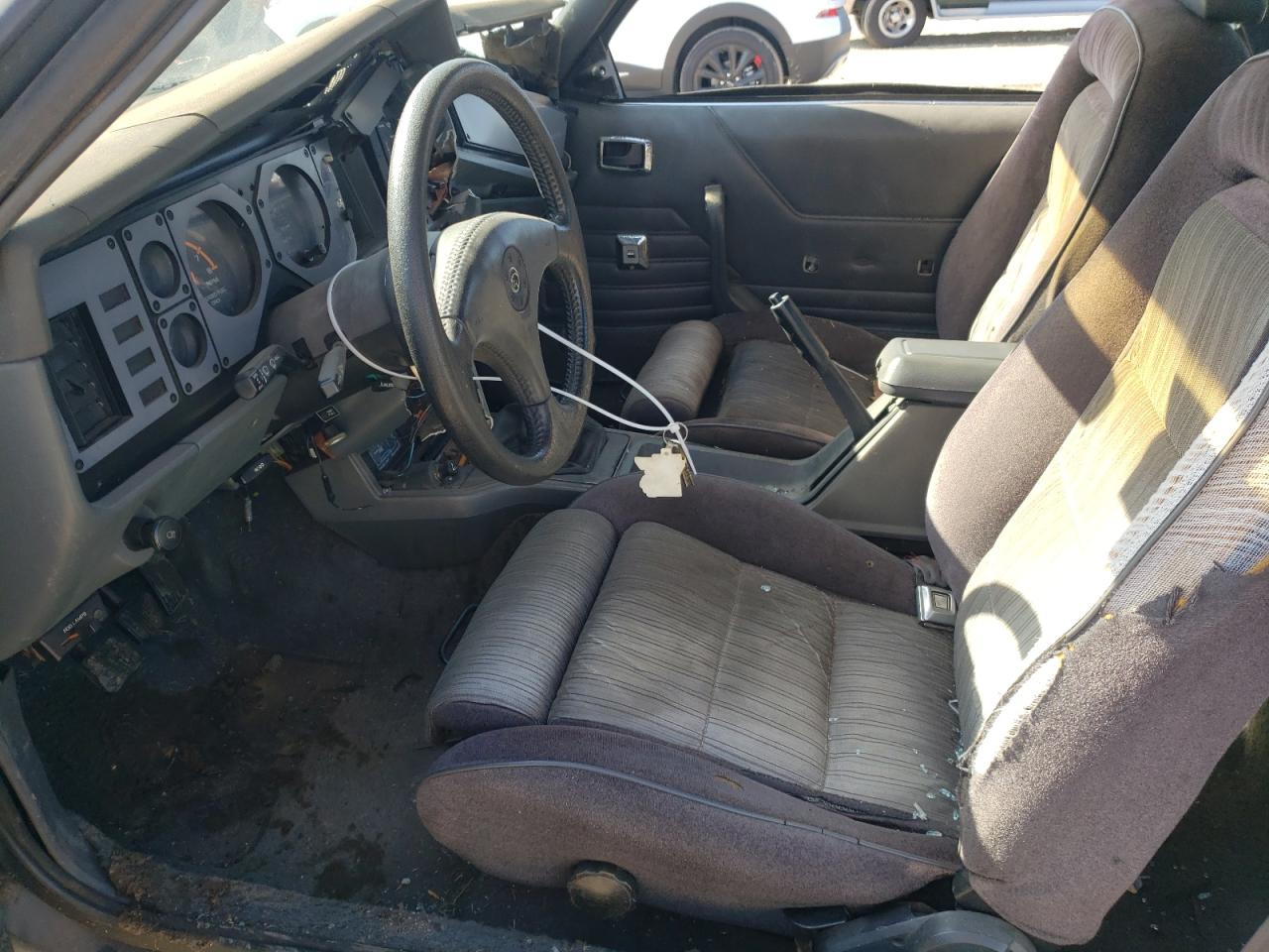 Photo 6 VIN: 1MEBP79W5EF620088 - MERCURY CAPRI 