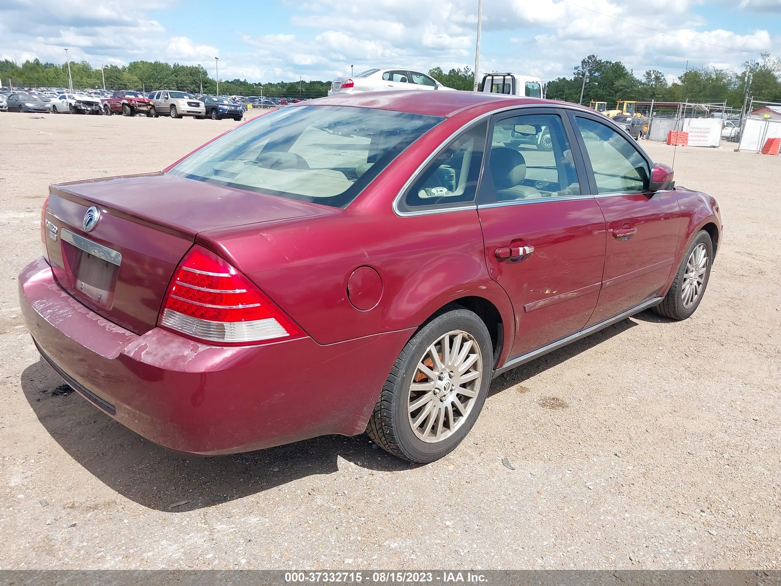 Photo 3 VIN: 1MEFM421X5G624168 - MERCURY MONTEGO 