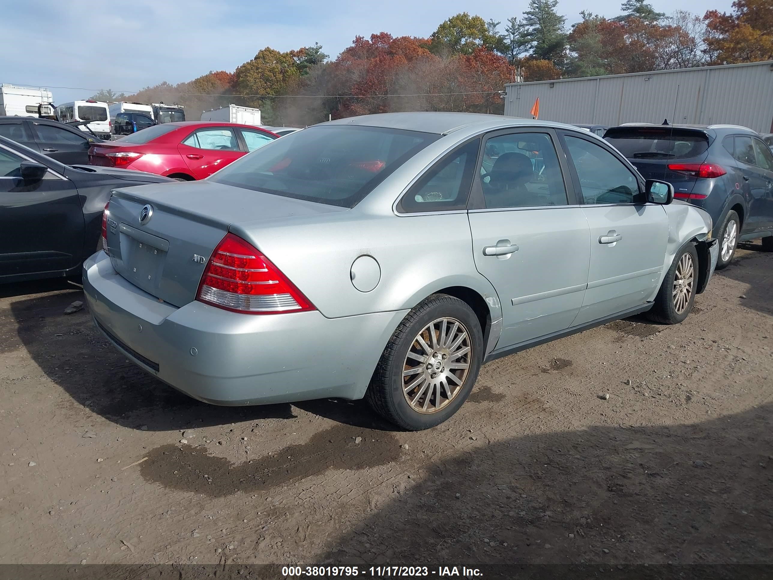 Photo 3 VIN: 1MEFM43186G609412 - MERCURY MONTEGO 