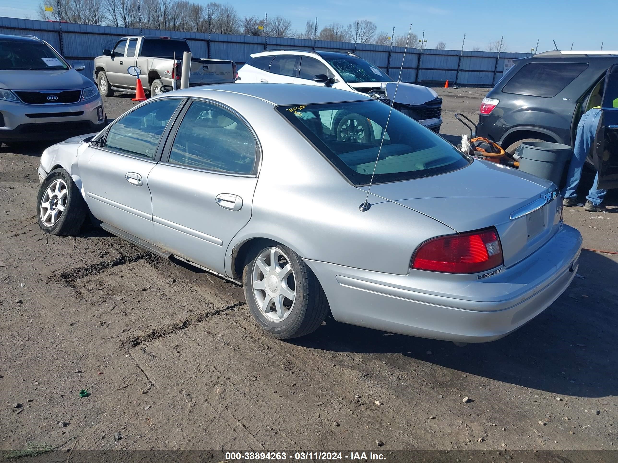 Photo 2 VIN: 1MEFM50293G615380 - MERCURY SABLE 