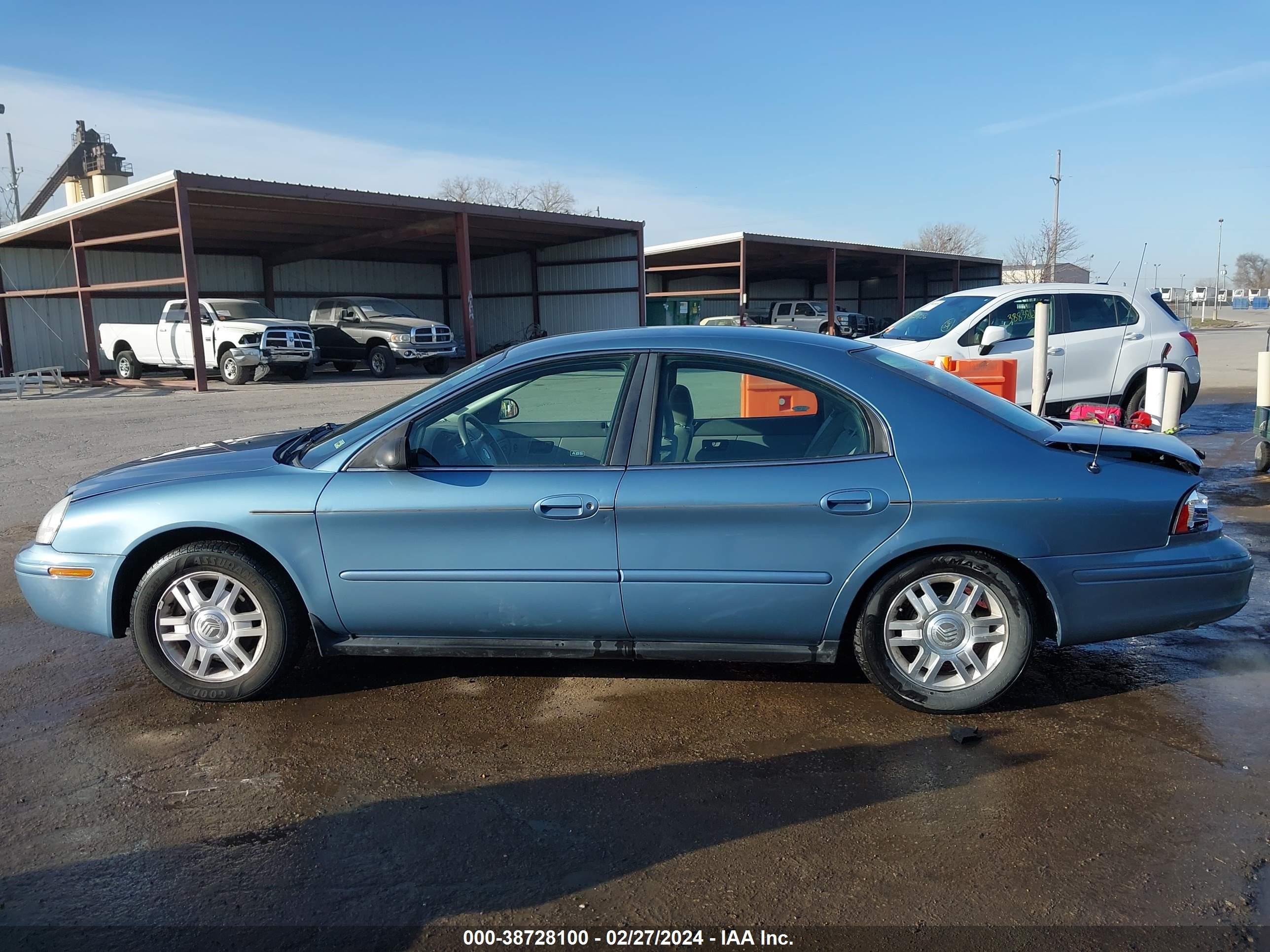 Photo 13 VIN: 1MEFM502X5A635224 - MERCURY SABLE 