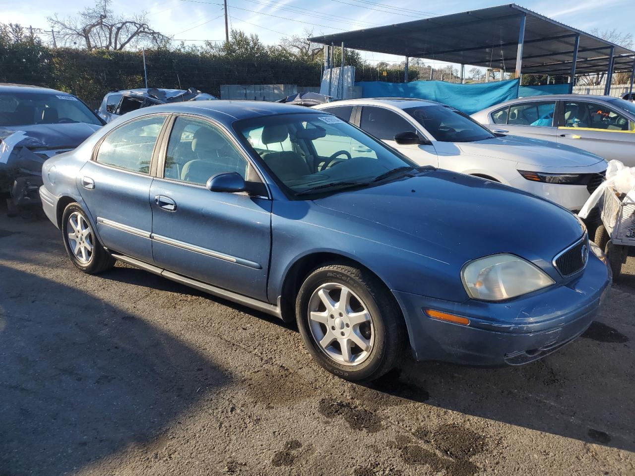 Photo 3 VIN: 1MEFM50U02A645693 - MERCURY SABLE 