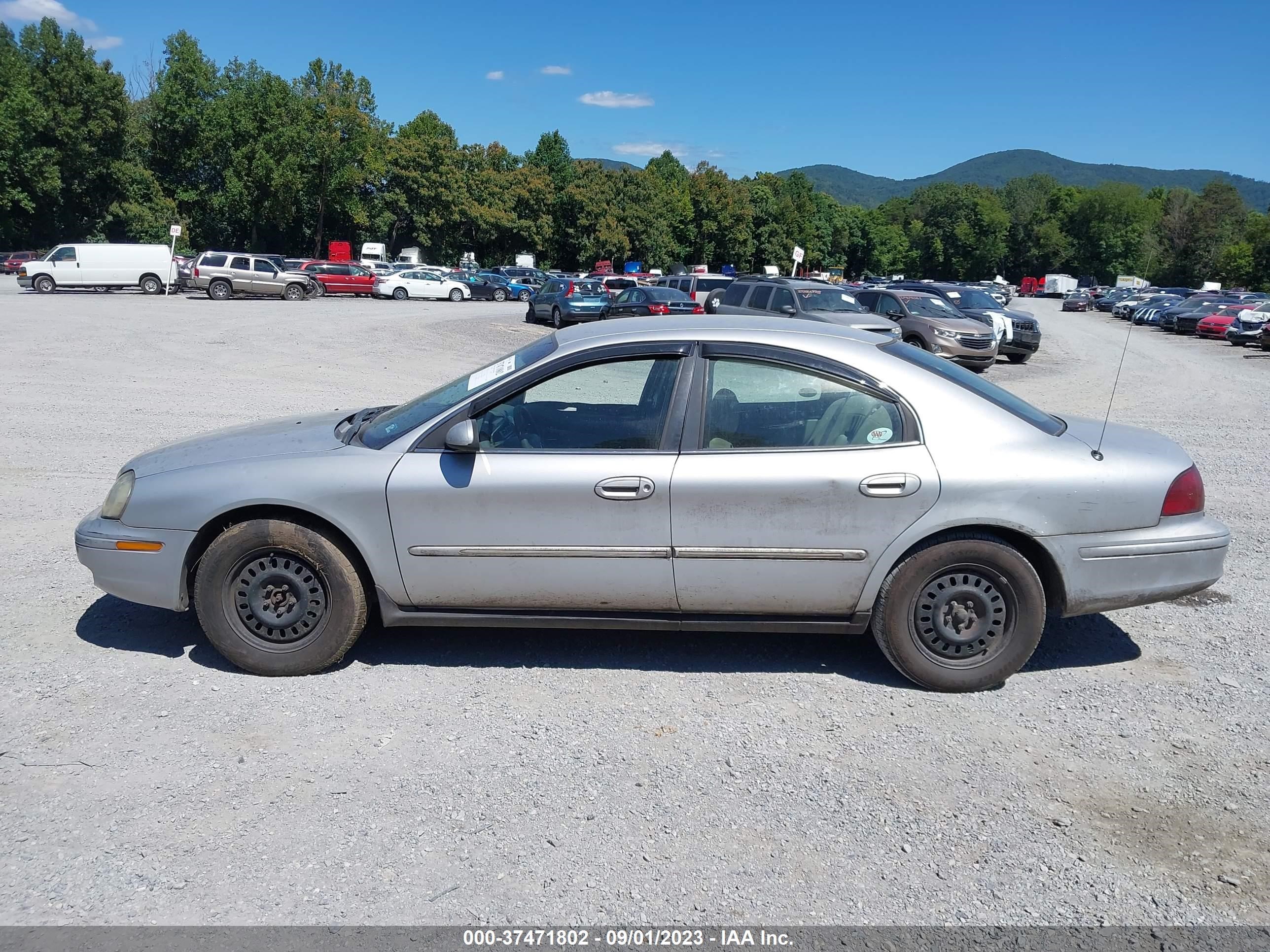 Photo 14 VIN: 1MEFM50U12G607225 - MERCURY SABLE 