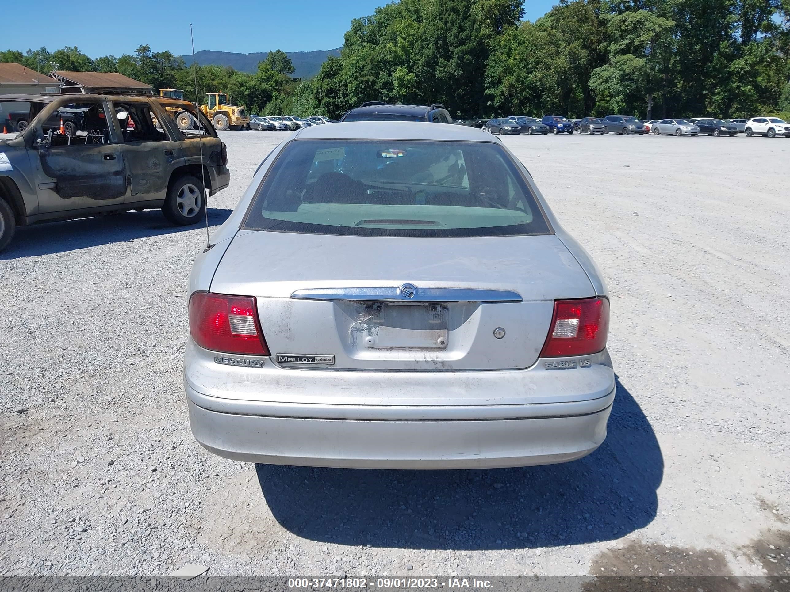 Photo 16 VIN: 1MEFM50U12G607225 - MERCURY SABLE 