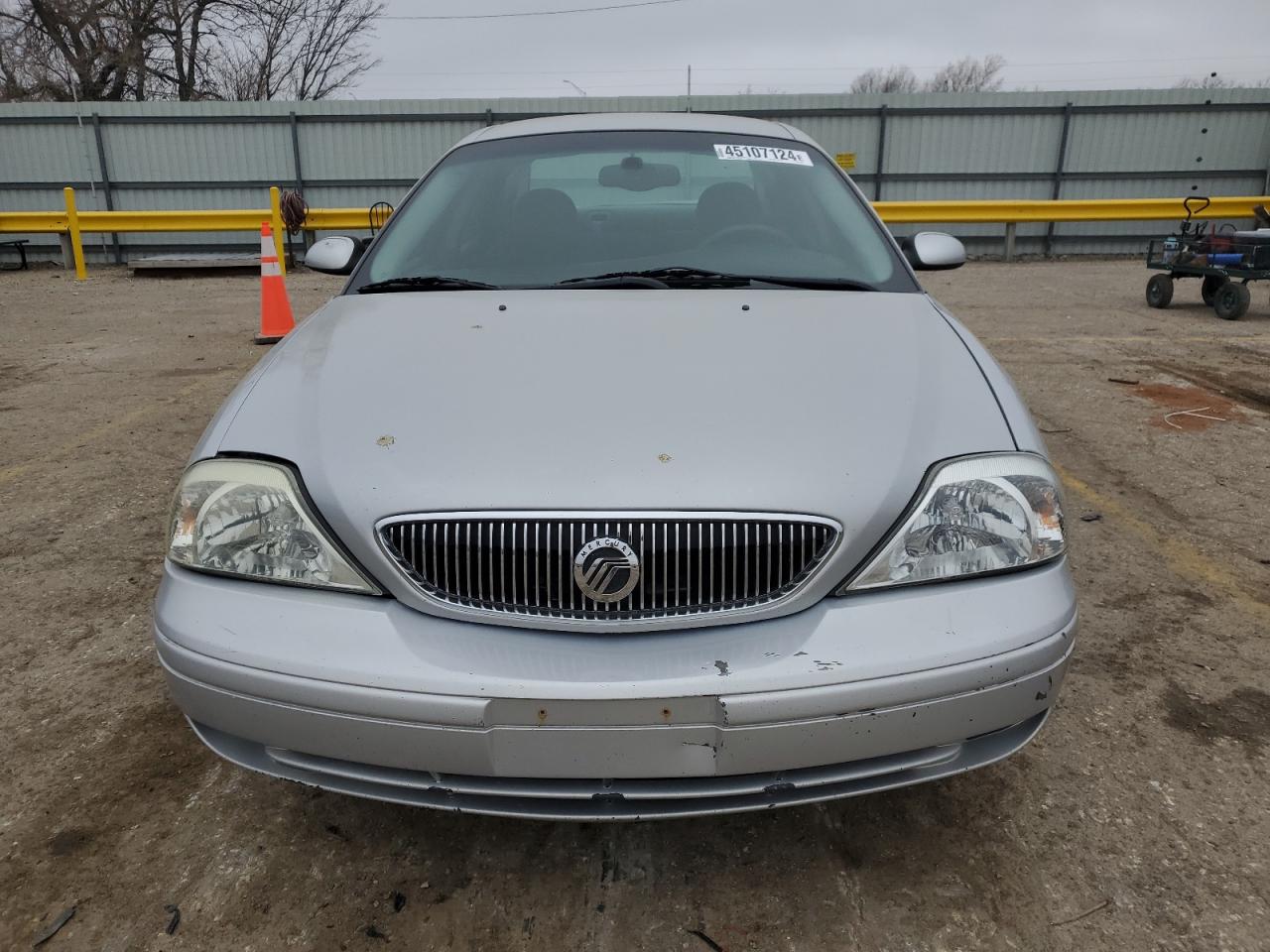 Photo 4 VIN: 1MEFM50U12G650012 - MERCURY SABLE 