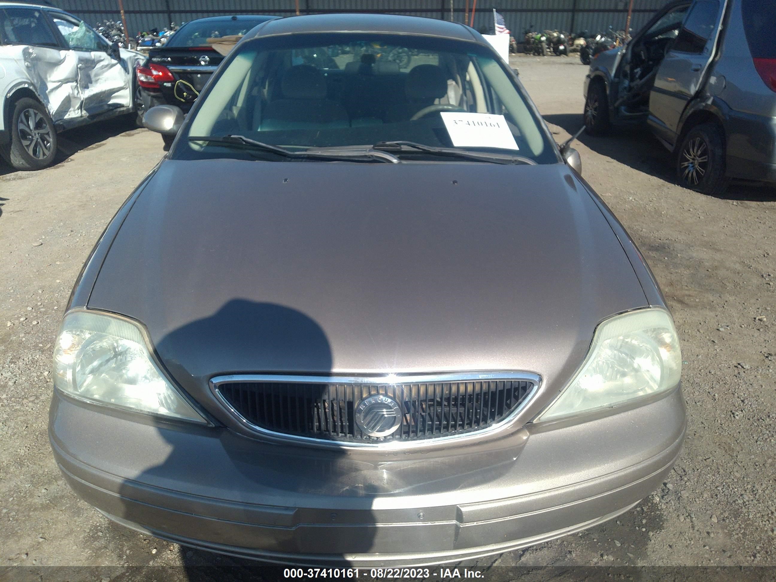 Photo 11 VIN: 1MEFM50U13G600373 - MERCURY SABLE 