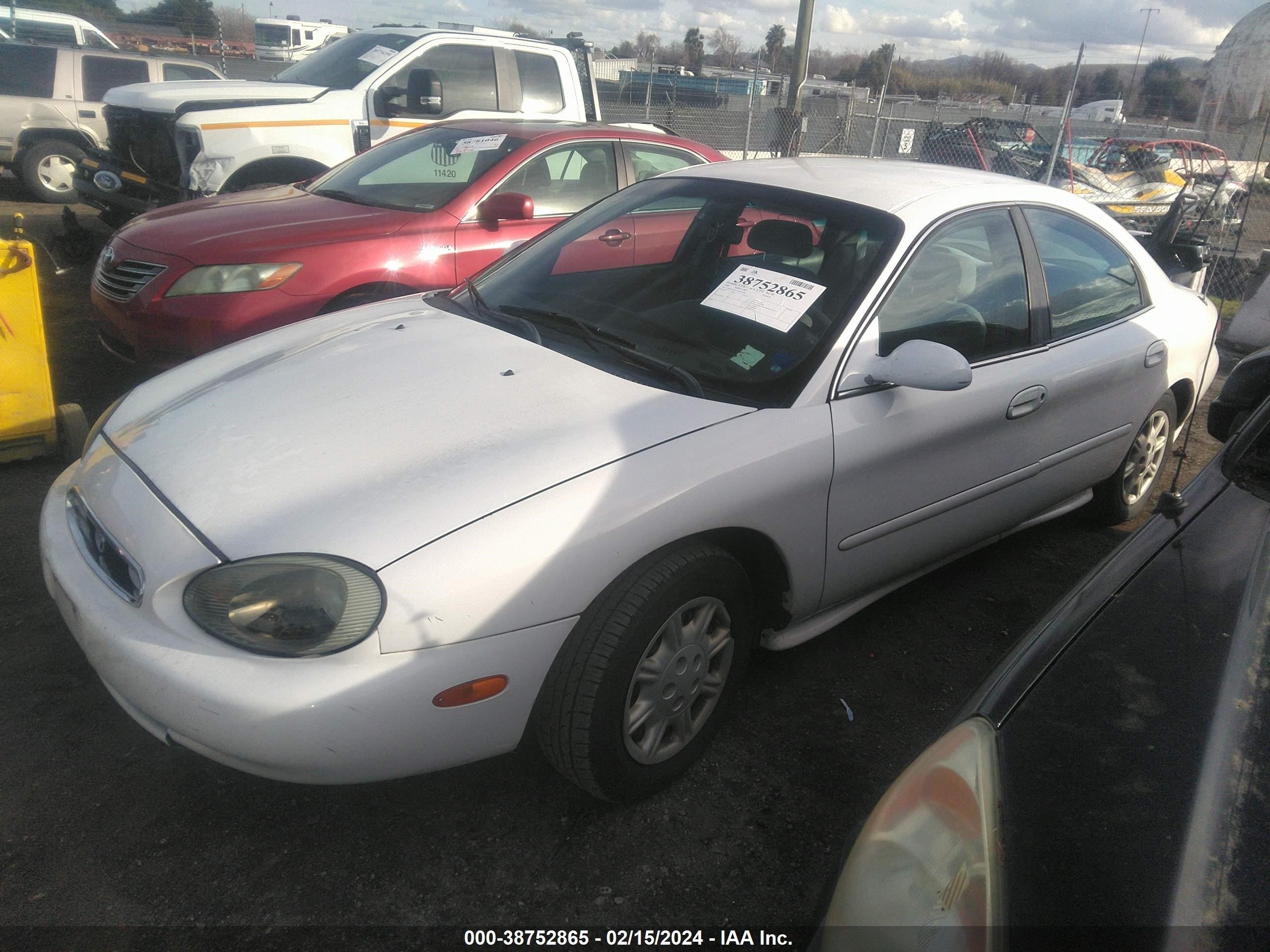 Photo 1 VIN: 1MEFM50U1XG642788 - MERCURY SABLE 