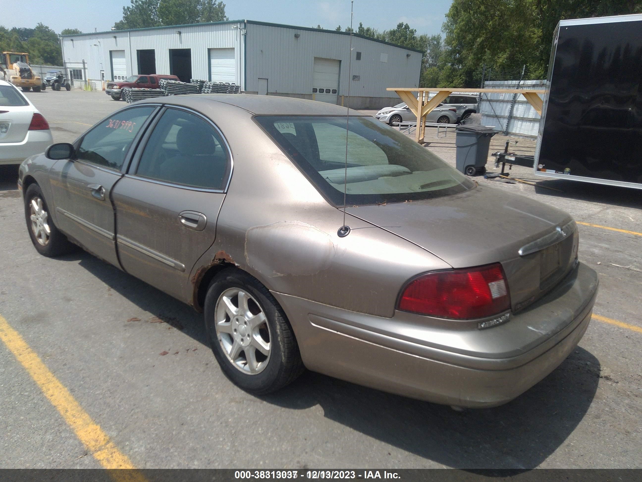 Photo 2 VIN: 1MEFM50U22A626224 - MERCURY SABLE 