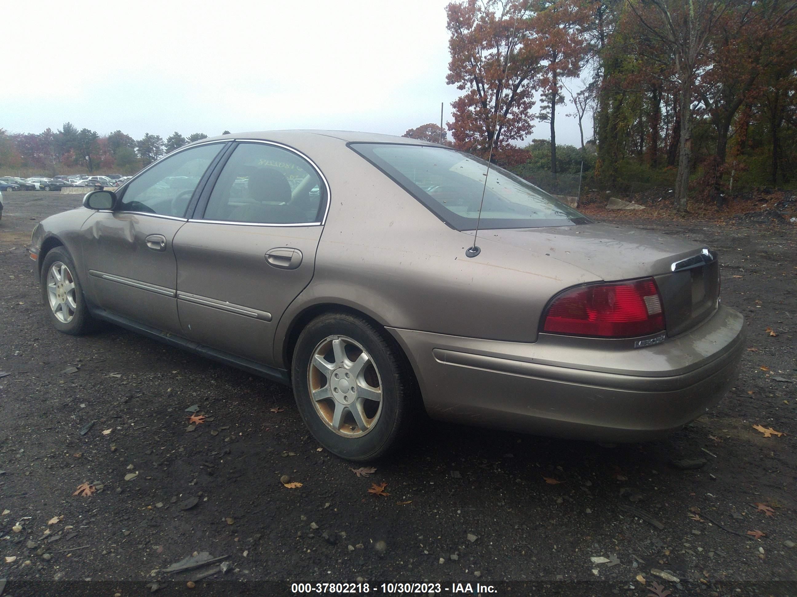 Photo 2 VIN: 1MEFM50U22A627406 - MERCURY SABLE 