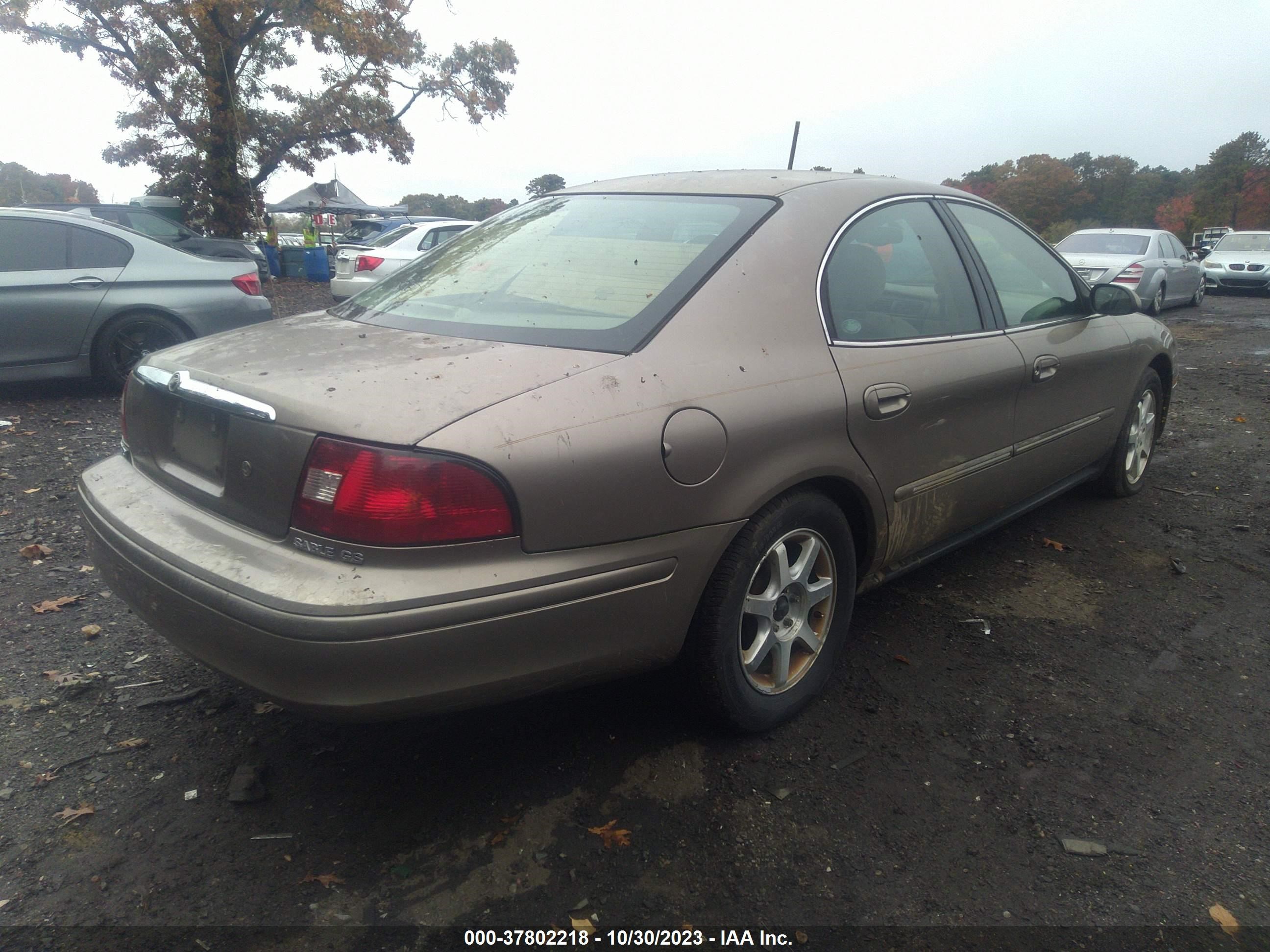 Photo 3 VIN: 1MEFM50U22A627406 - MERCURY SABLE 