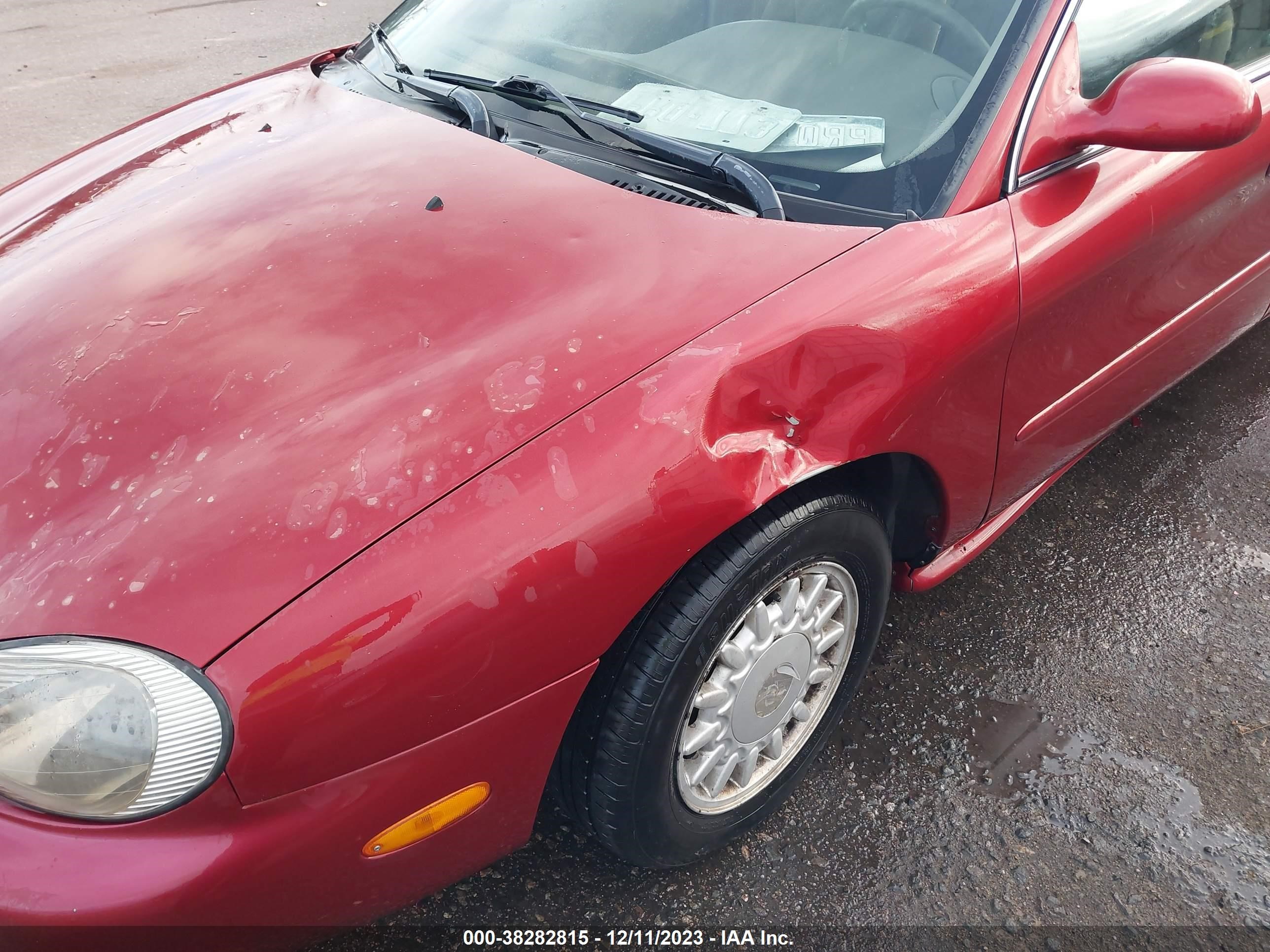 Photo 5 VIN: 1MEFM50U3WG601318 - MERCURY SABLE 