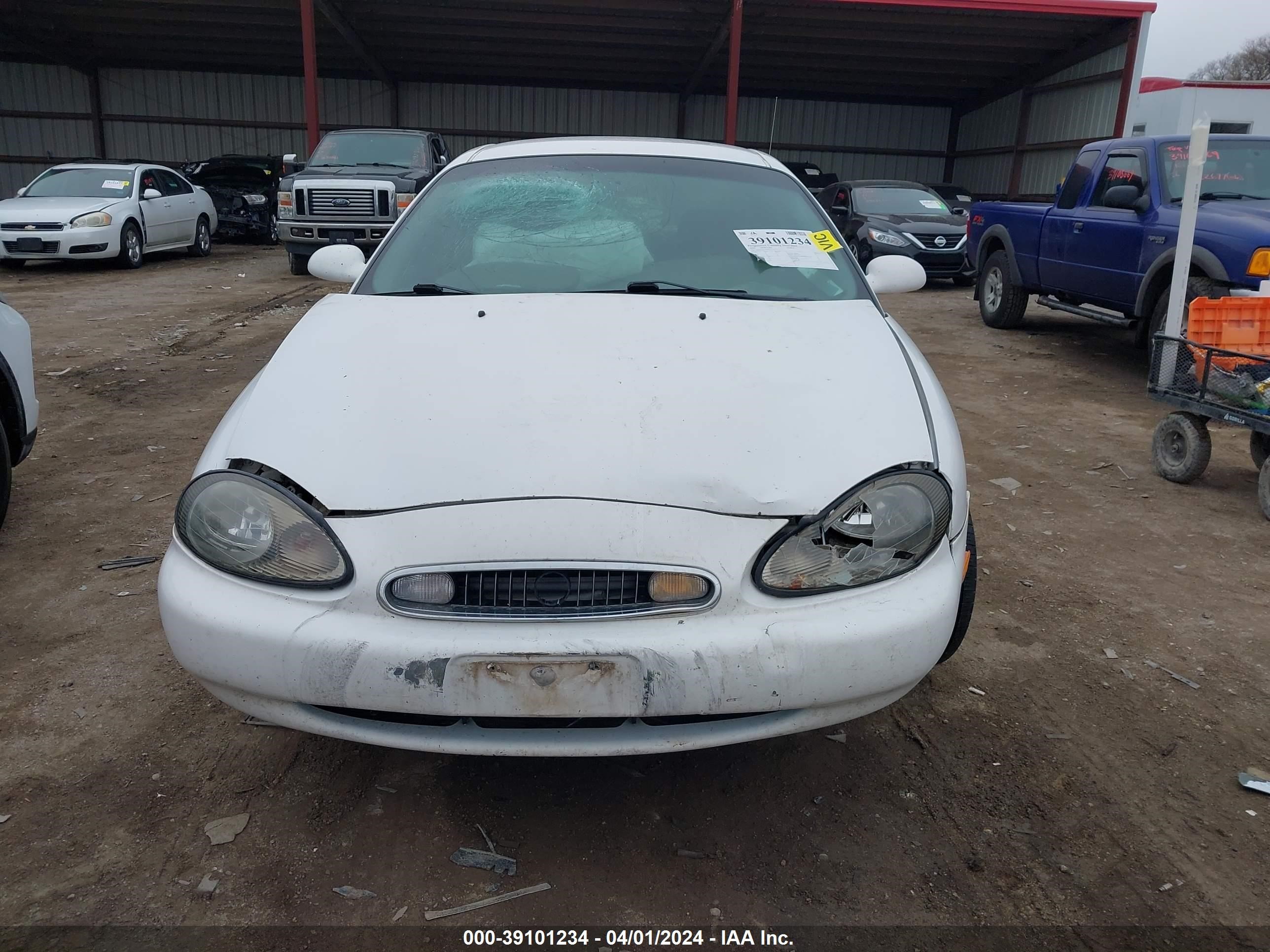 Photo 5 VIN: 1MEFM50U4WA637179 - MERCURY SABLE 