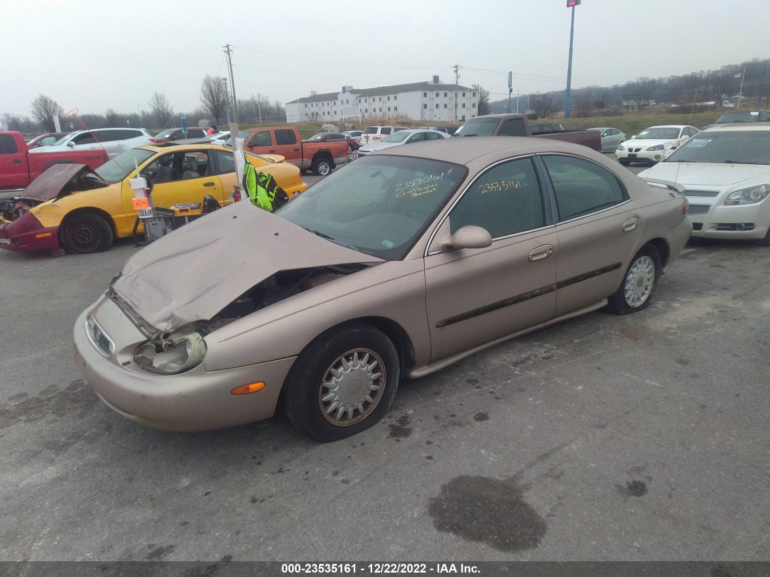 Photo 1 VIN: 1MEFM50U4WG617222 - MERCURY SABLE 