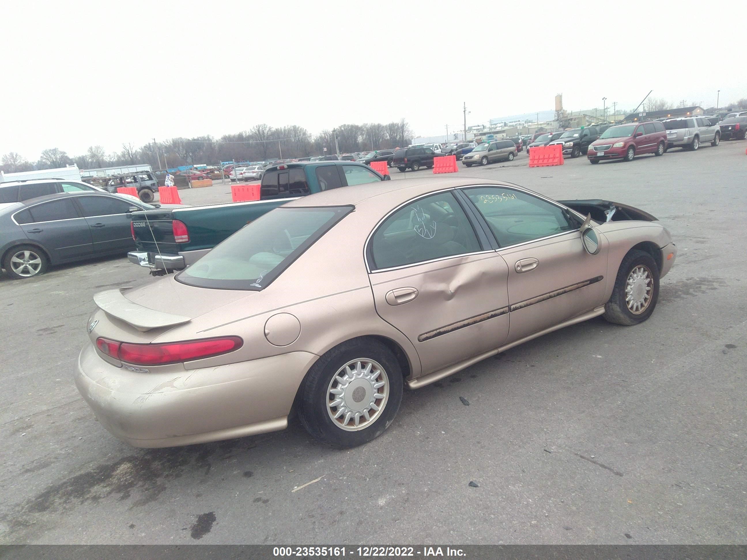 Photo 3 VIN: 1MEFM50U4WG617222 - MERCURY SABLE 