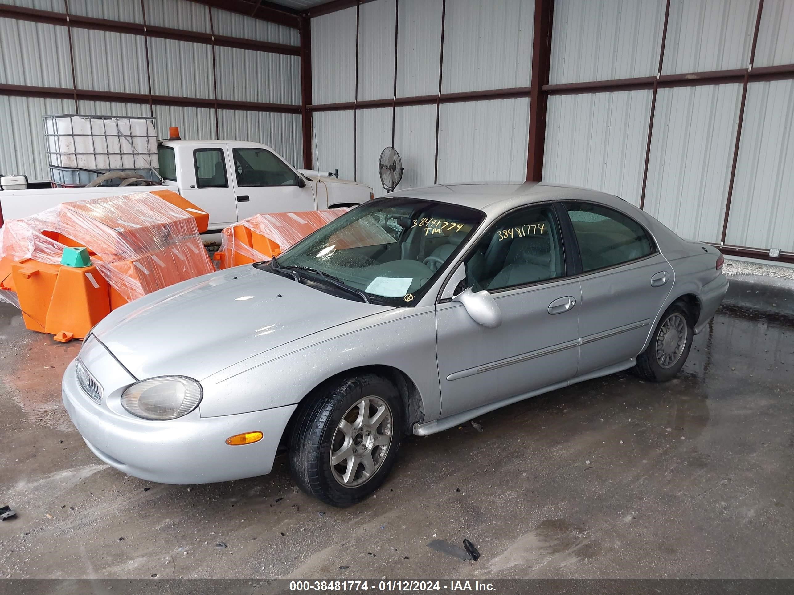 Photo 1 VIN: 1MEFM50U4WG636952 - MERCURY SABLE 