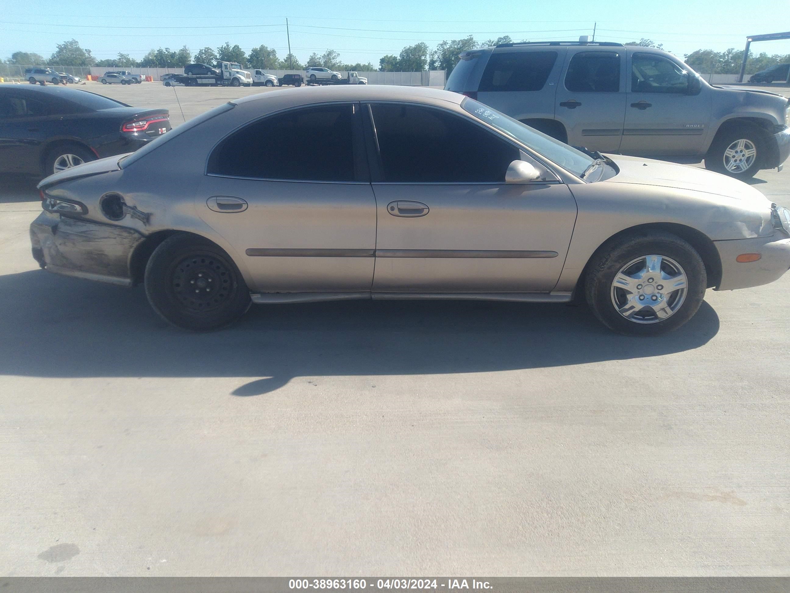 Photo 12 VIN: 1MEFM50U5XG600933 - MERCURY SABLE 