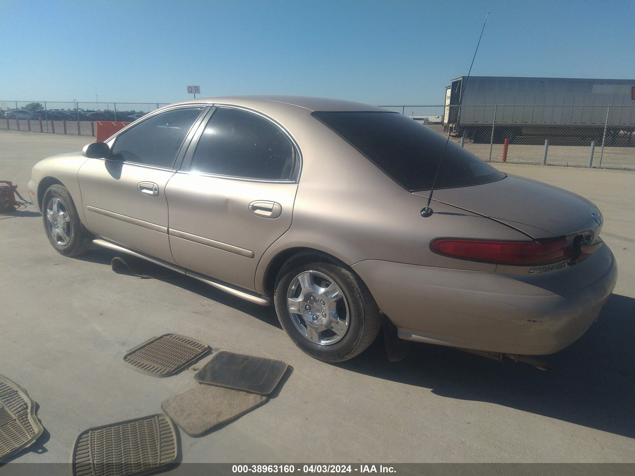 Photo 2 VIN: 1MEFM50U5XG600933 - MERCURY SABLE 