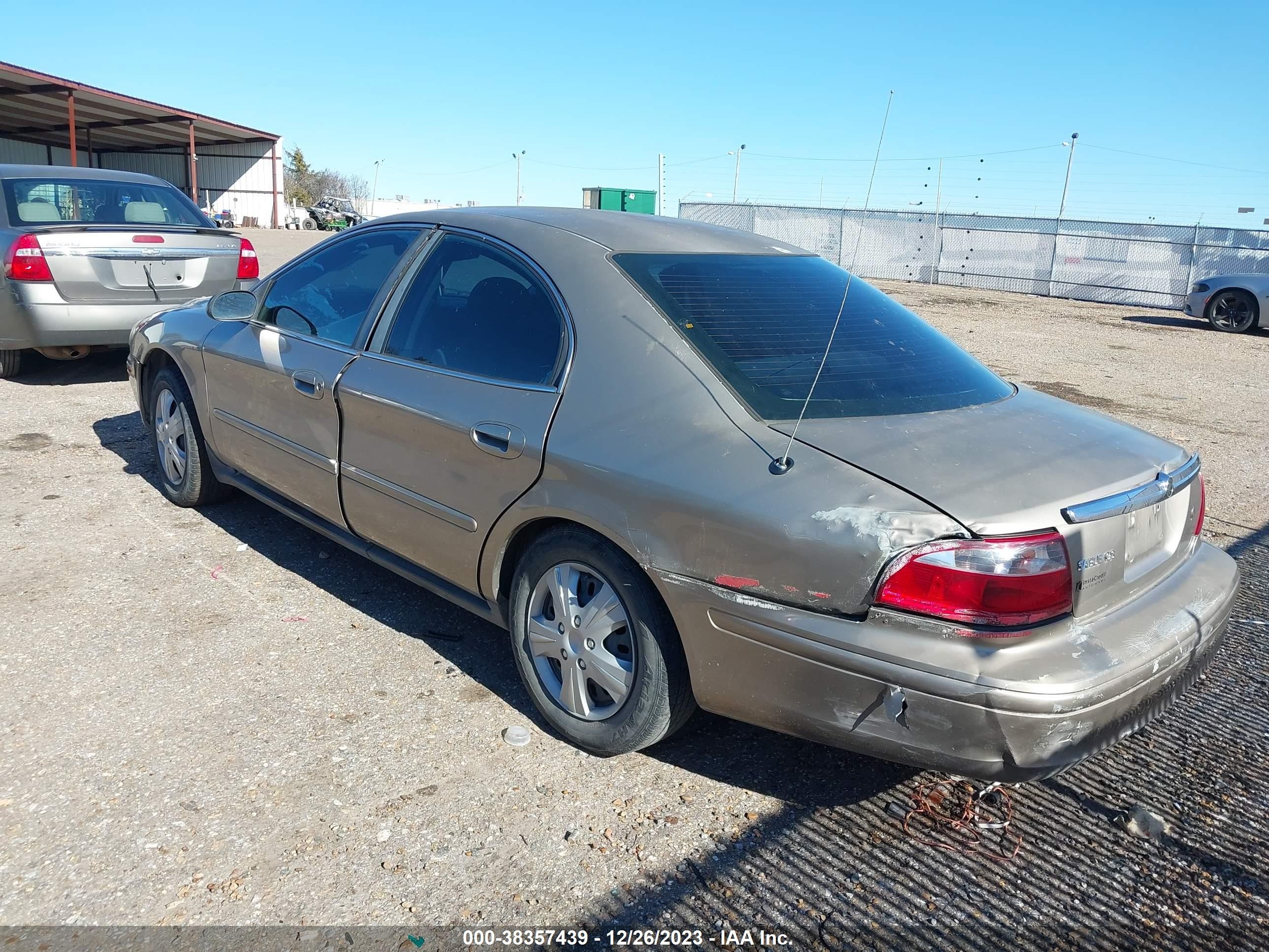 Photo 2 VIN: 1MEFM50U85A600621 - MERCURY SABLE 